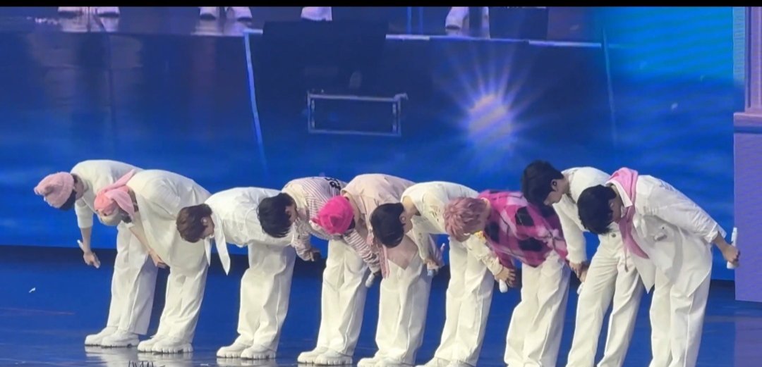 Behind-the-scenes cut of ZEROBASEONE