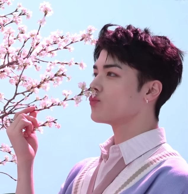 Latest photo of Maki (&TEAM)