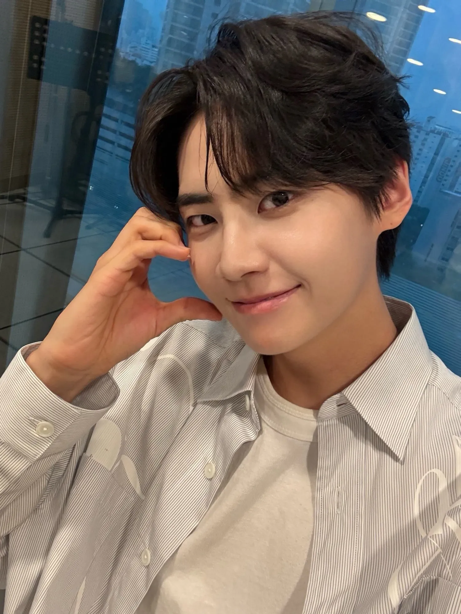 A moment captured by Lee Jinhyuk's fan