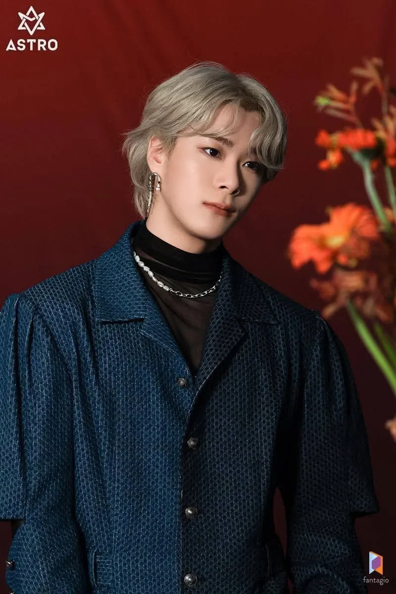 A moment captured by Moonbin (ASTRO)'s fan