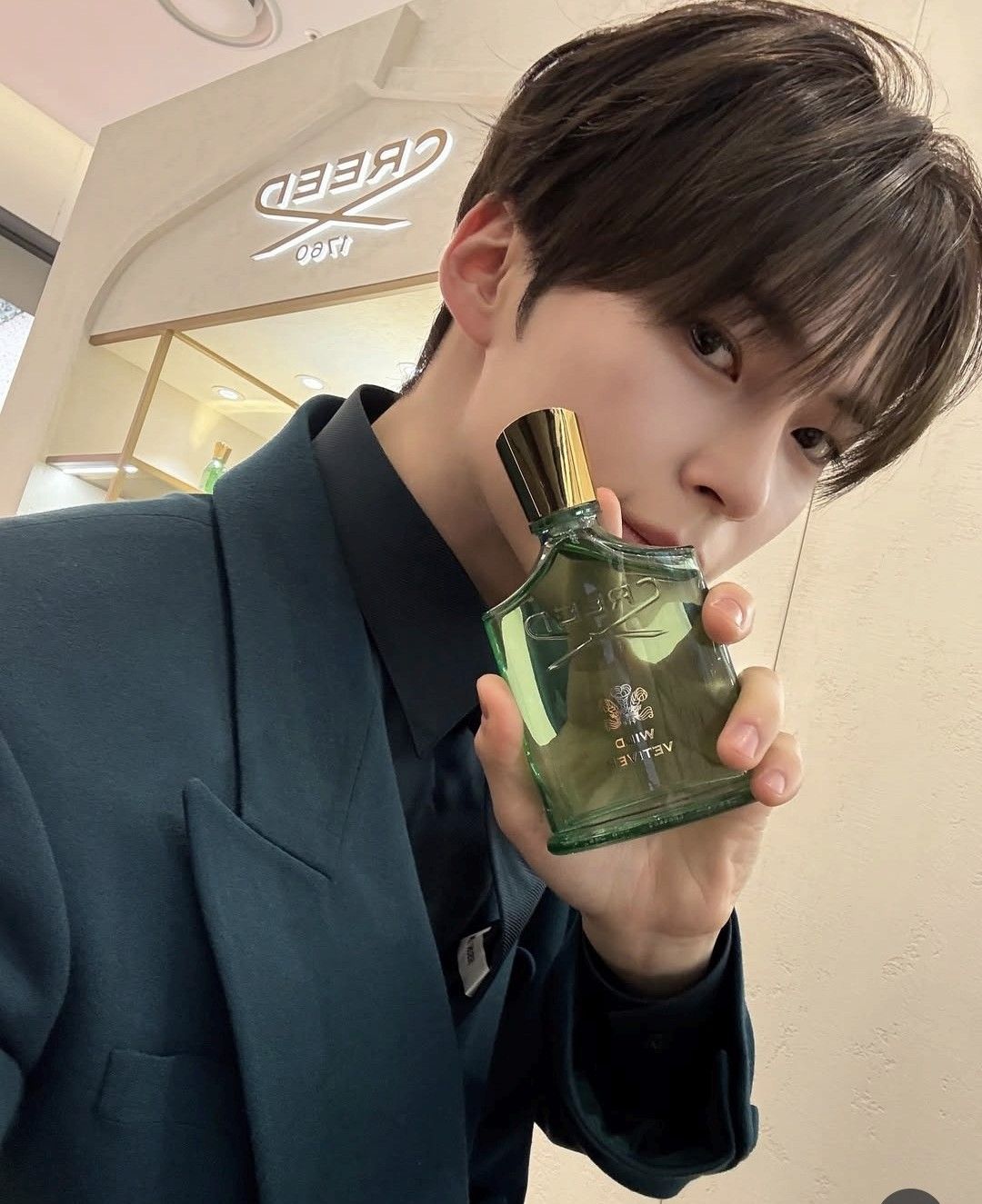 Recent activity shot of Sung Hanbin (ZEROBASEONE)