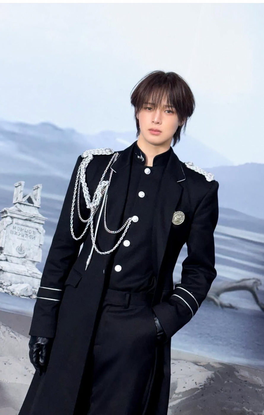 Latest photo of K (&TEAM)