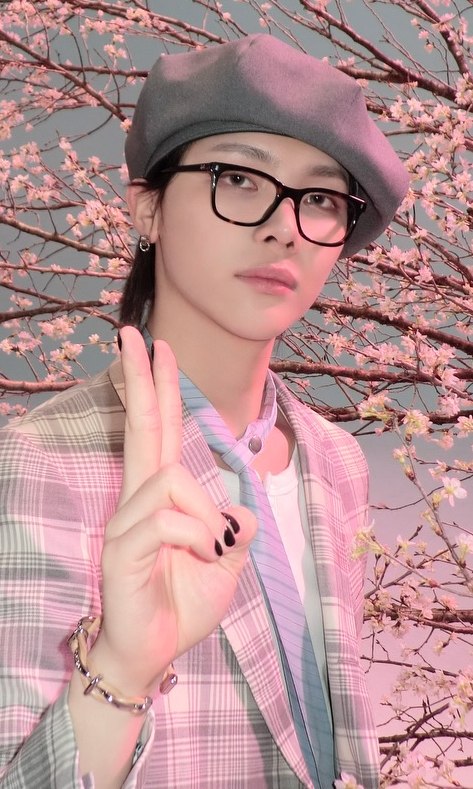 Recent activity shot of Nicholas (&TEAM)