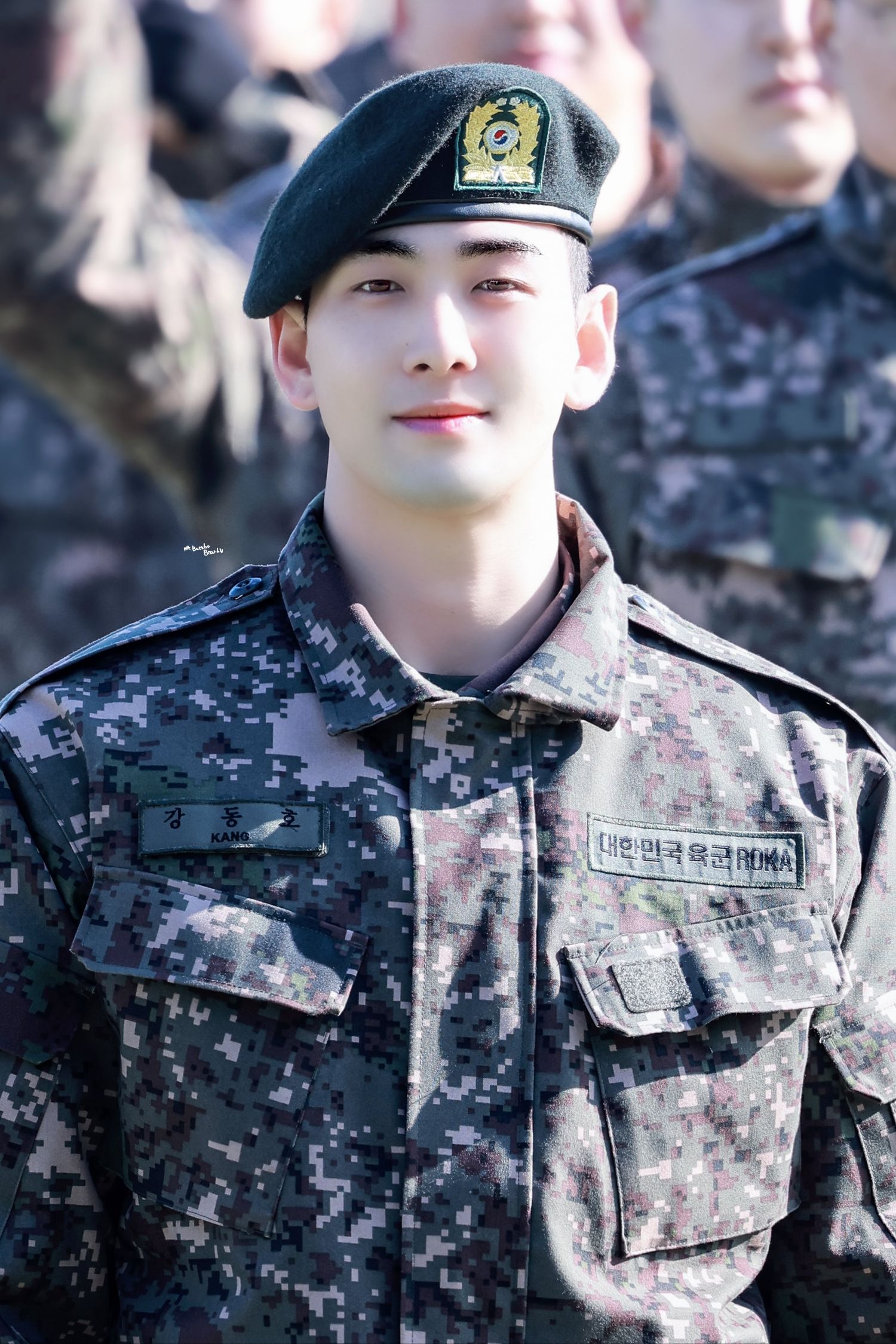 A moment captured by Baekho's fan