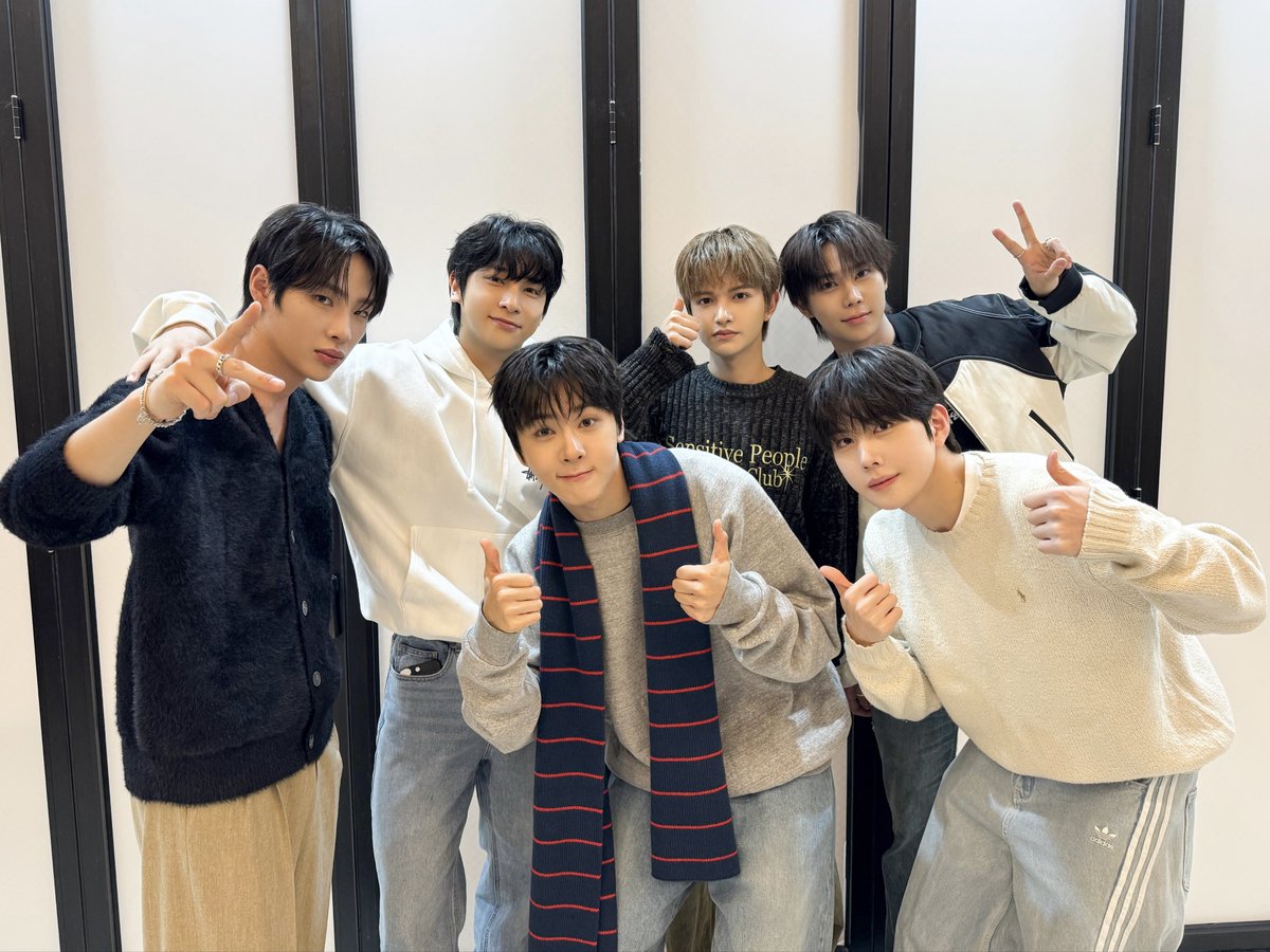 A moment captured by BAE173's fan