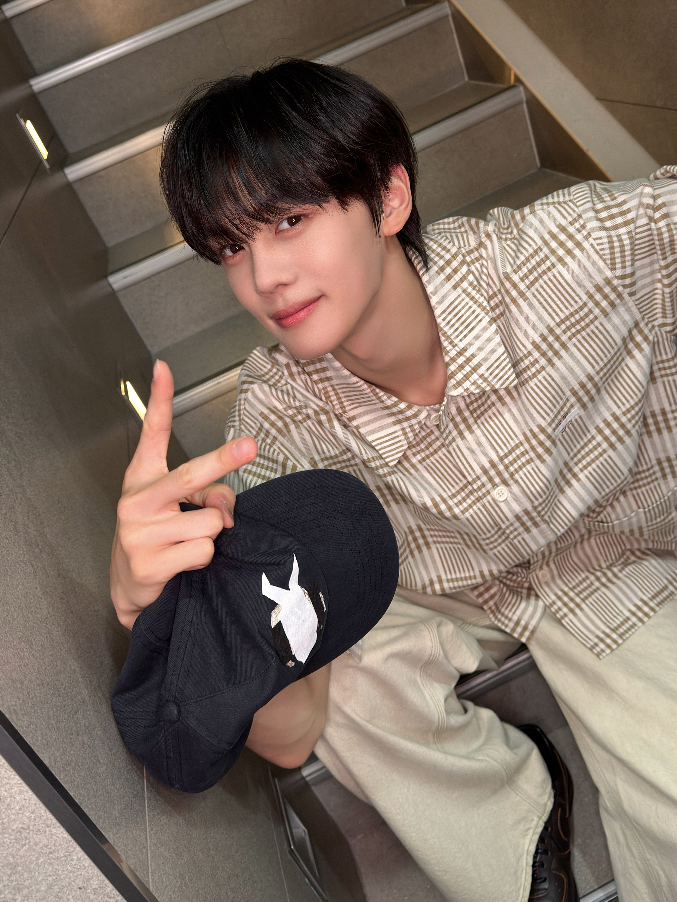 Latest photo of Kim Gyuvin
