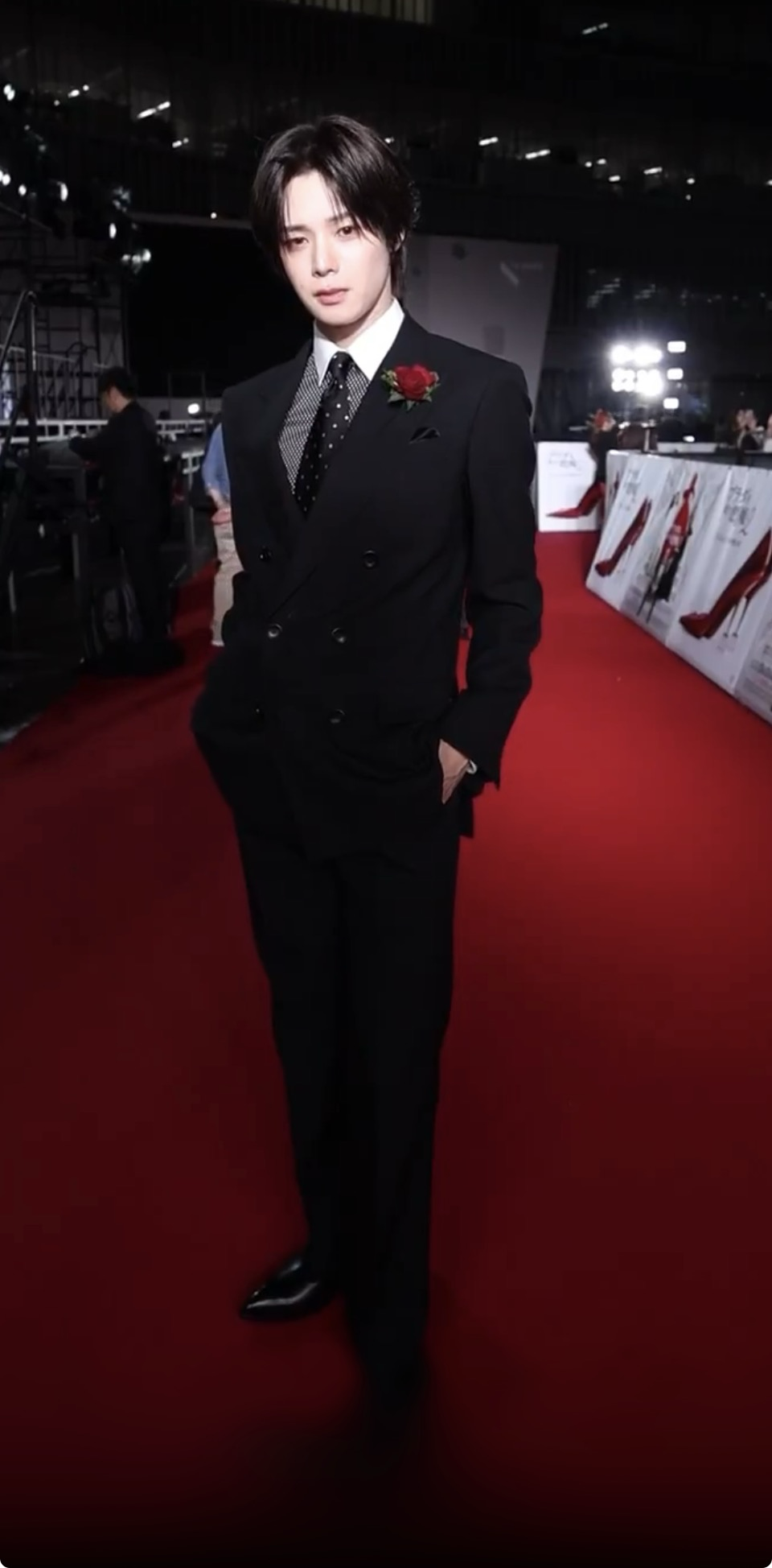 The most beloved wallpaper among K (&TEAM)'s fans