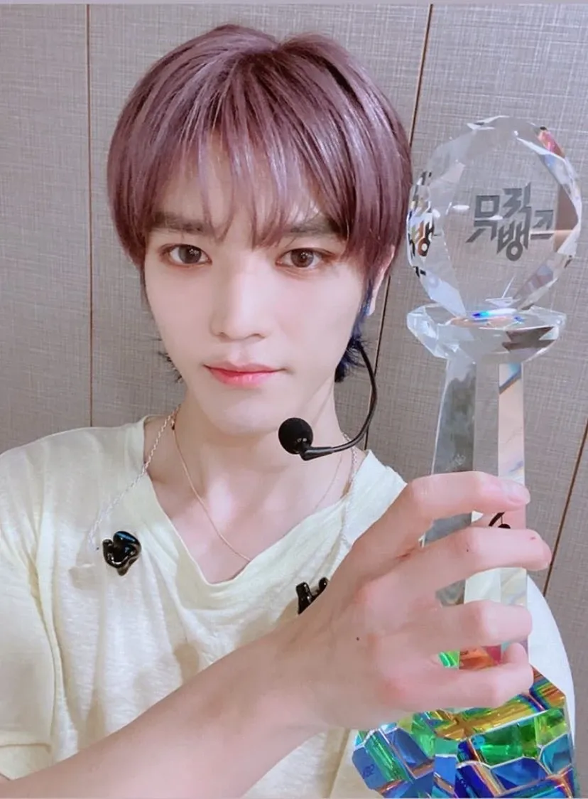 A moment captured by Taeyong (NCT 127)'s fan