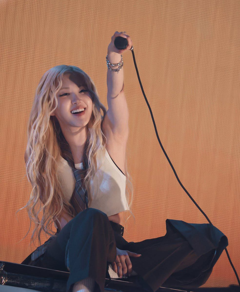 로제 (BLACKPINK)의 최신 사진