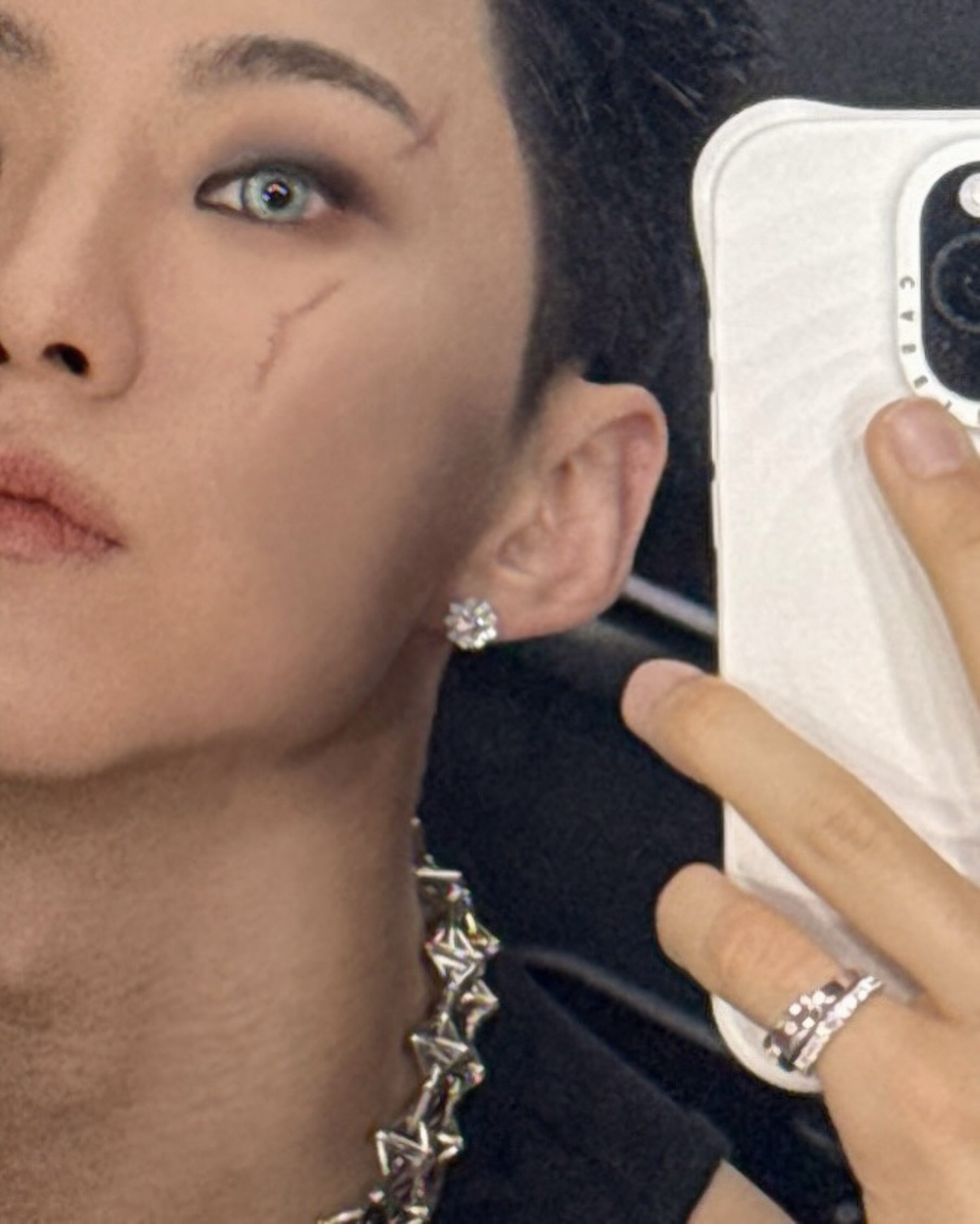 Recent activity shot of Hoshi (SEVENTEEN)