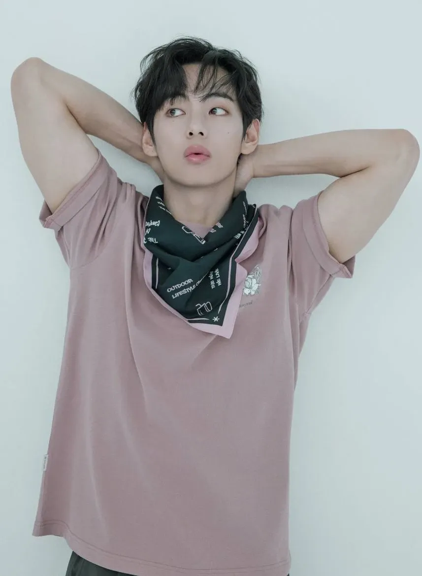 Recent activity shot of V (BTS)