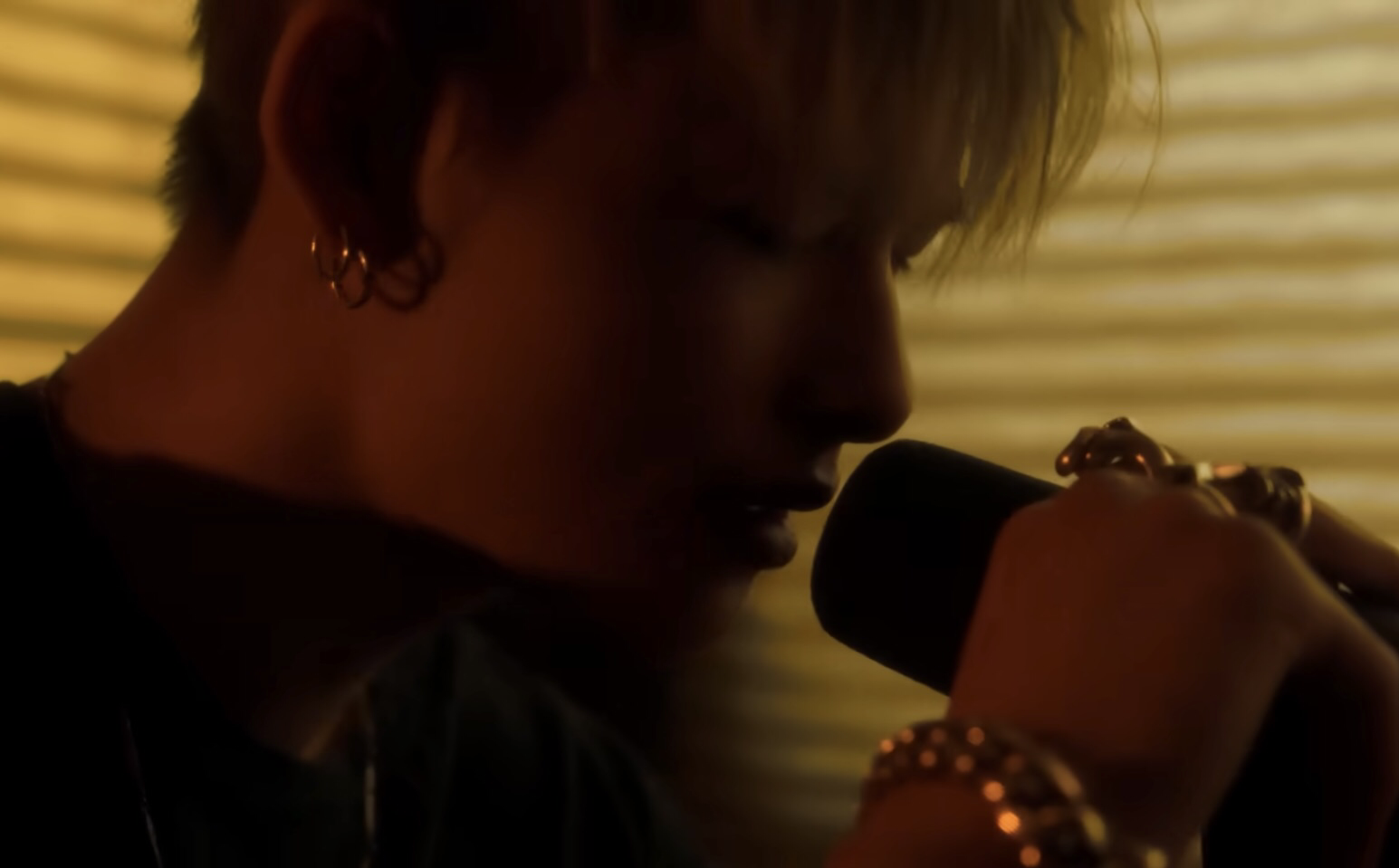 Momen yang diabadikan oleh penggemar NI-KI (ENHYPEN)