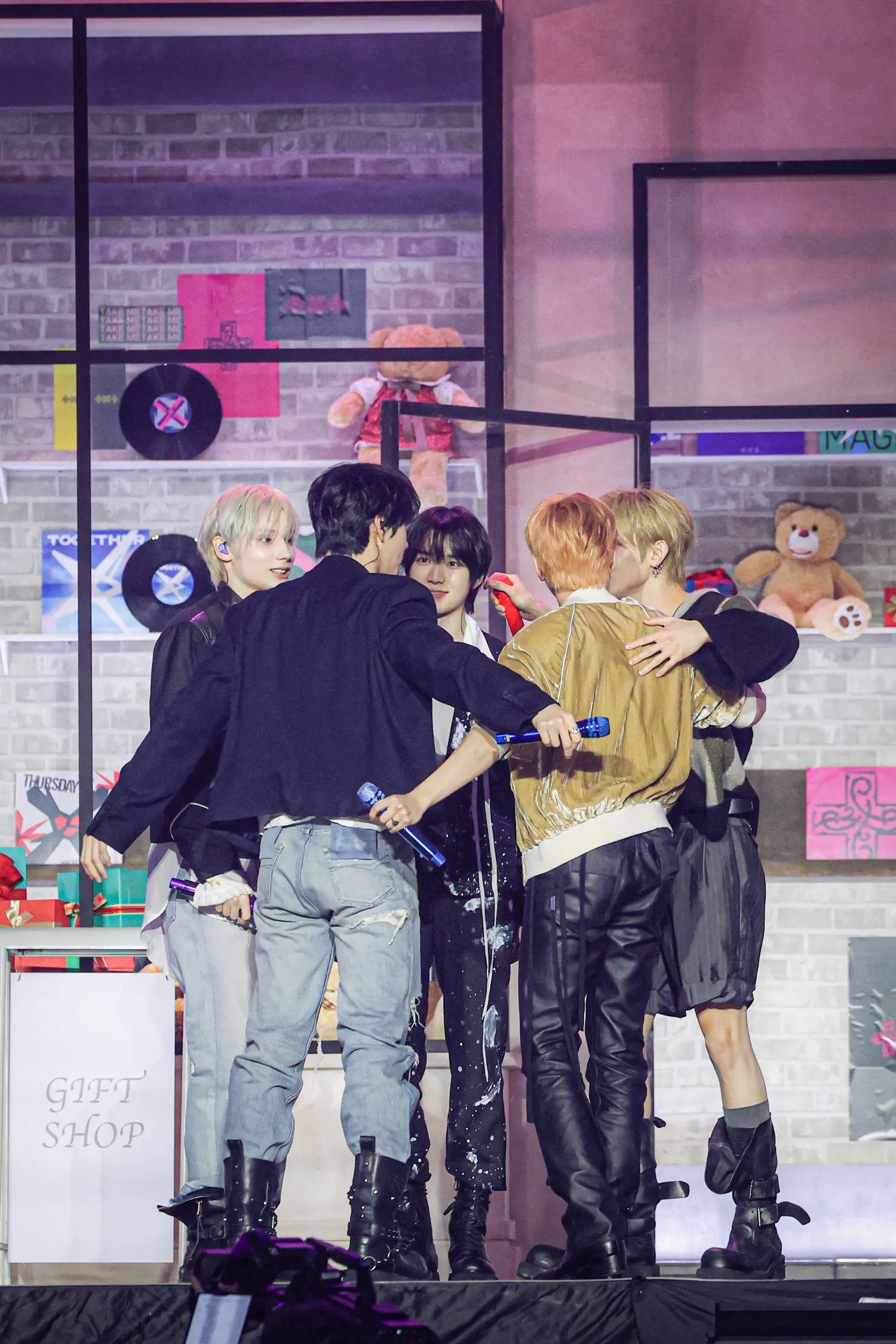 투모로우바이투게더의 최신 사진