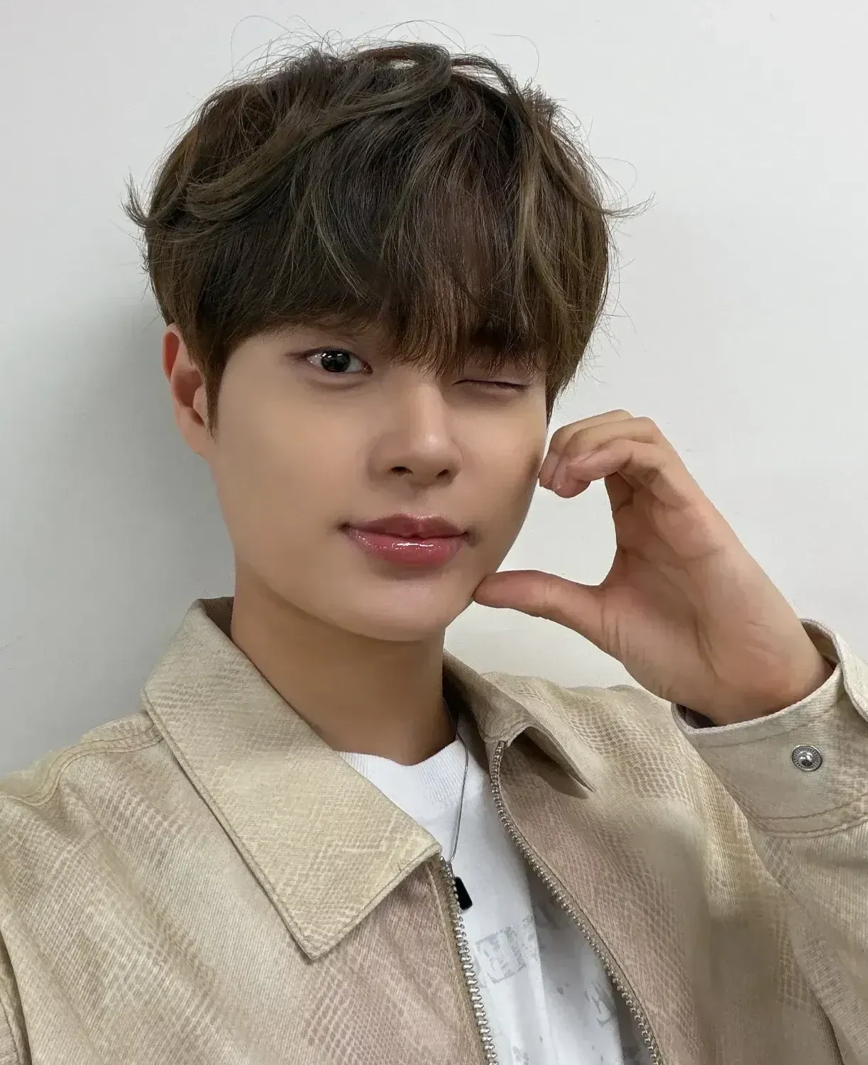Behind-the-scenes cut of Lee Daehwi (AB6IX)