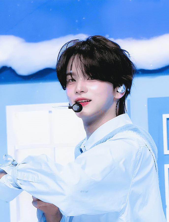 A moment captured by Shinyu (TWS)'s fan