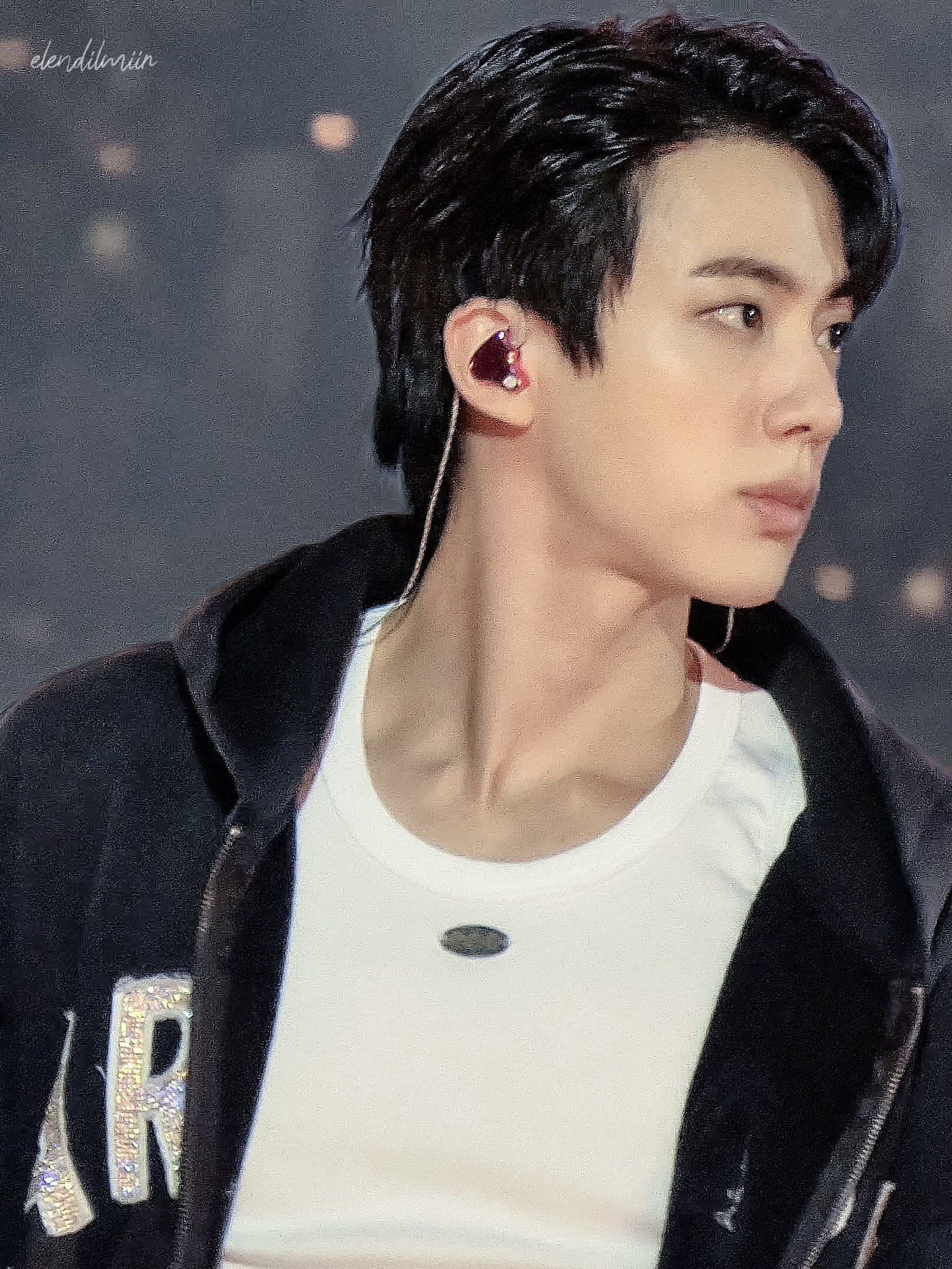 Foto aktivitas terbaru Jin (BTS)