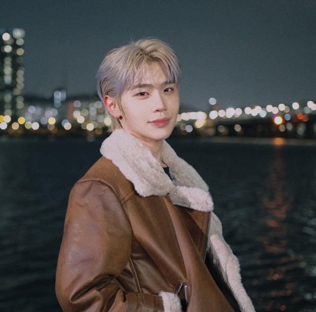 Latest photo of Kim Taerae (ZEROBASEONE)