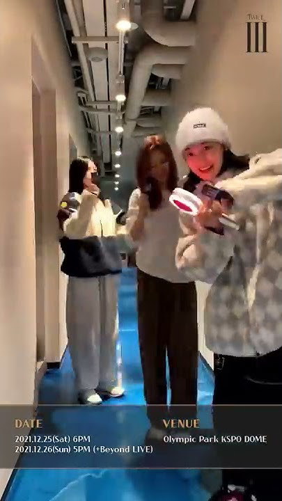 모모 (TWICE)의 비하인드 컷