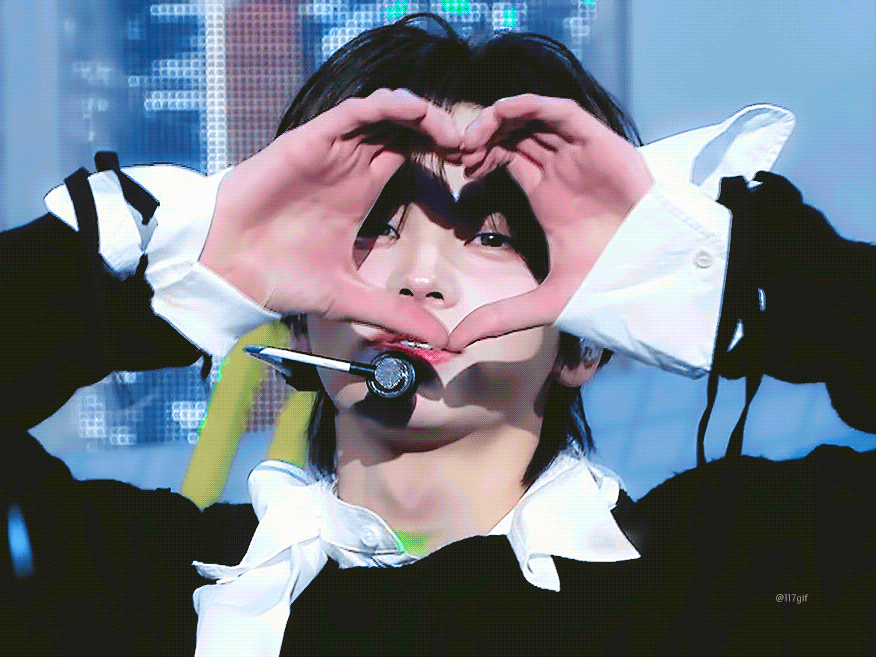 A moment captured by Shinyu (TWS)'s fan