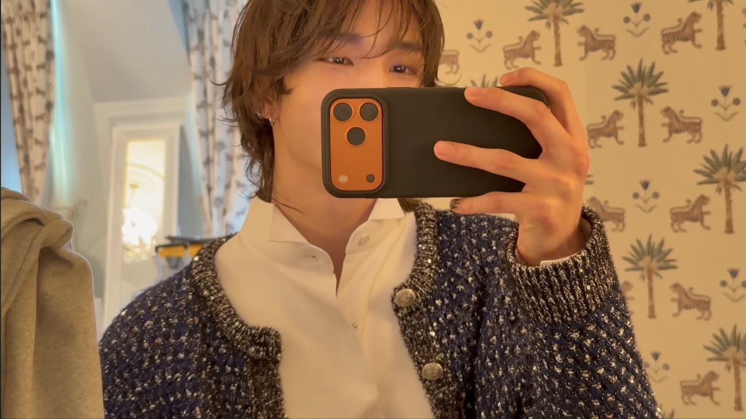 A moment captured by Hyunjin (Stray Kids)'s fan