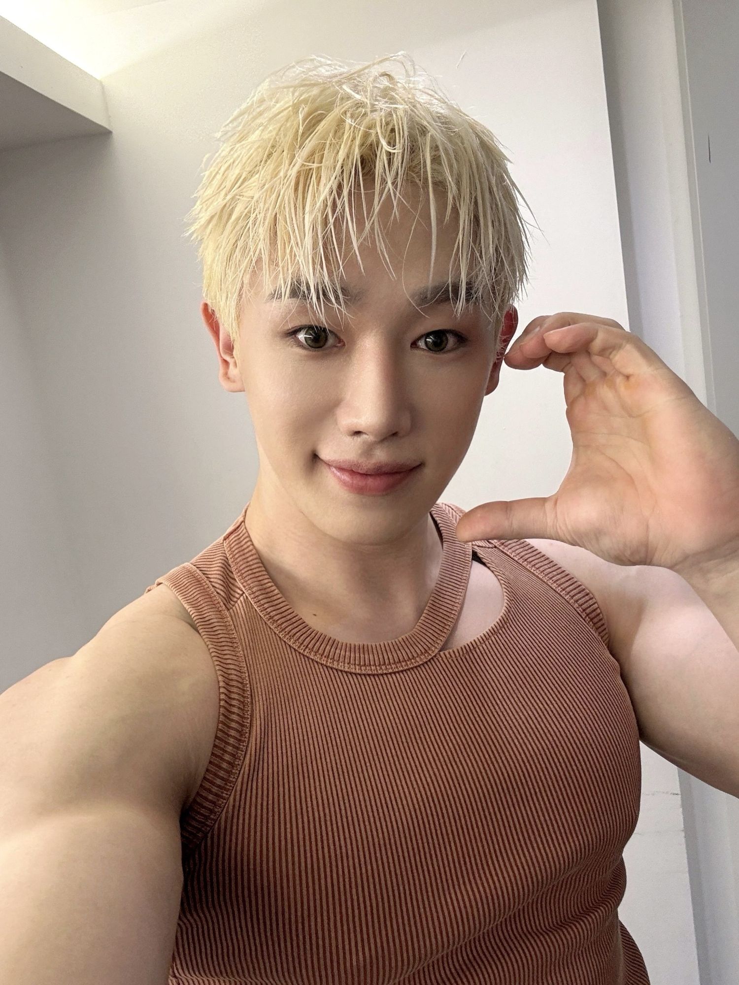 Latest photo of Wonho