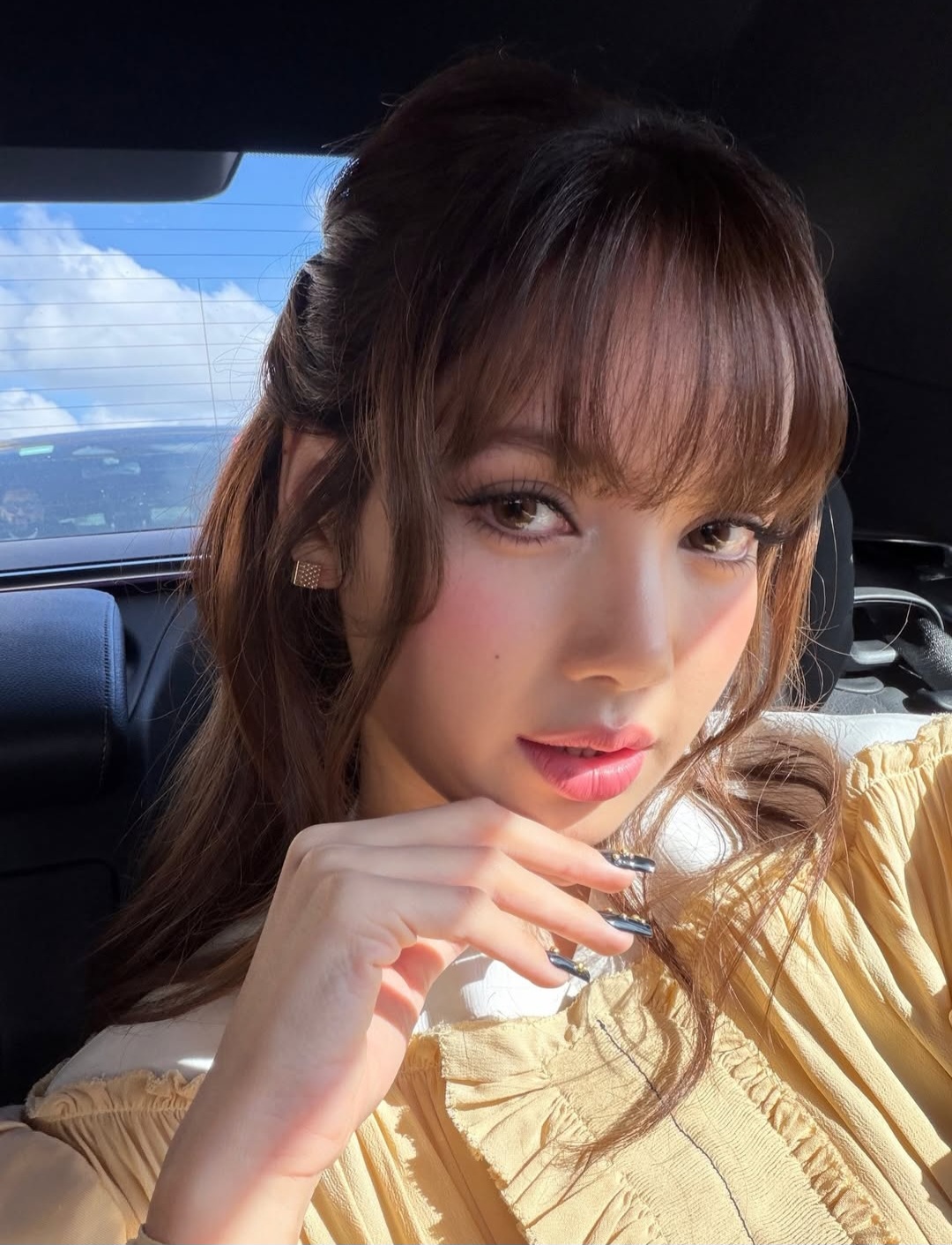 Recent activity shot of Lisa (BLACKPINK)
