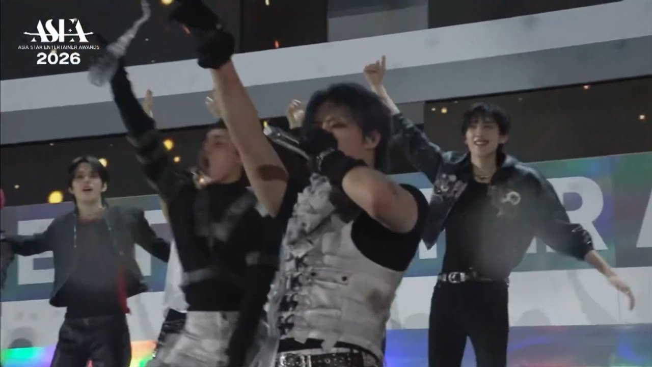 Momen yang diabadikan oleh penggemar ATEEZ
