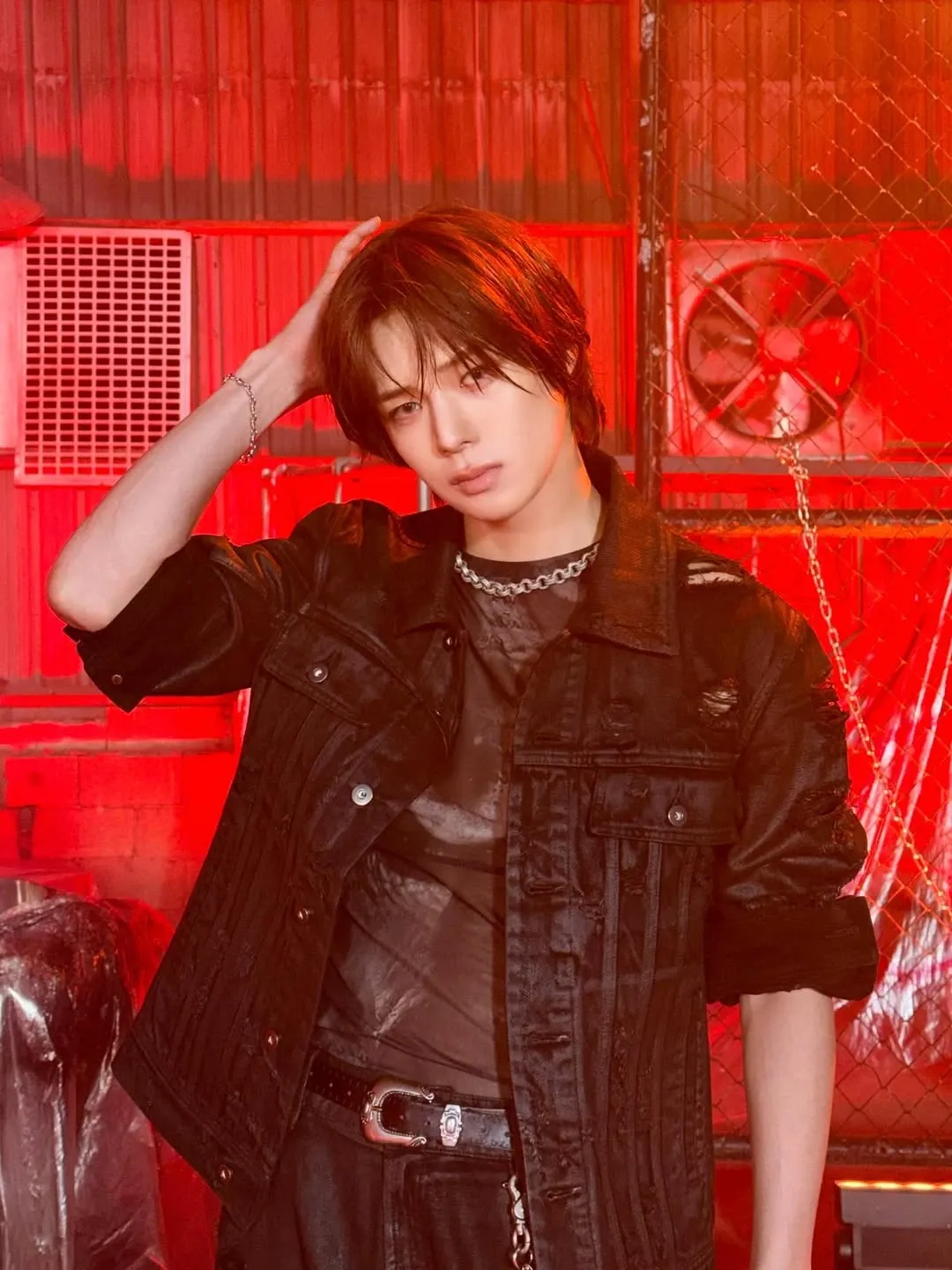 Behind-the-scenes cut of K (&TEAM)