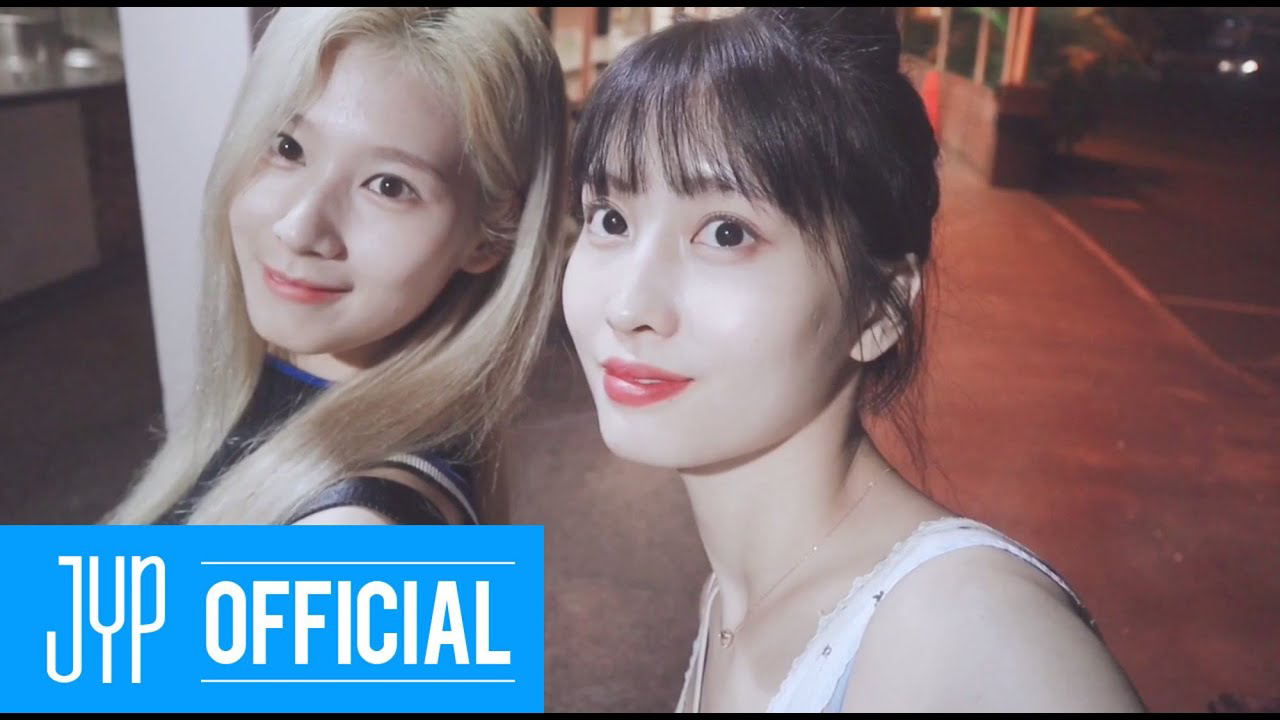 Momo (TWICE)的最新活動照片