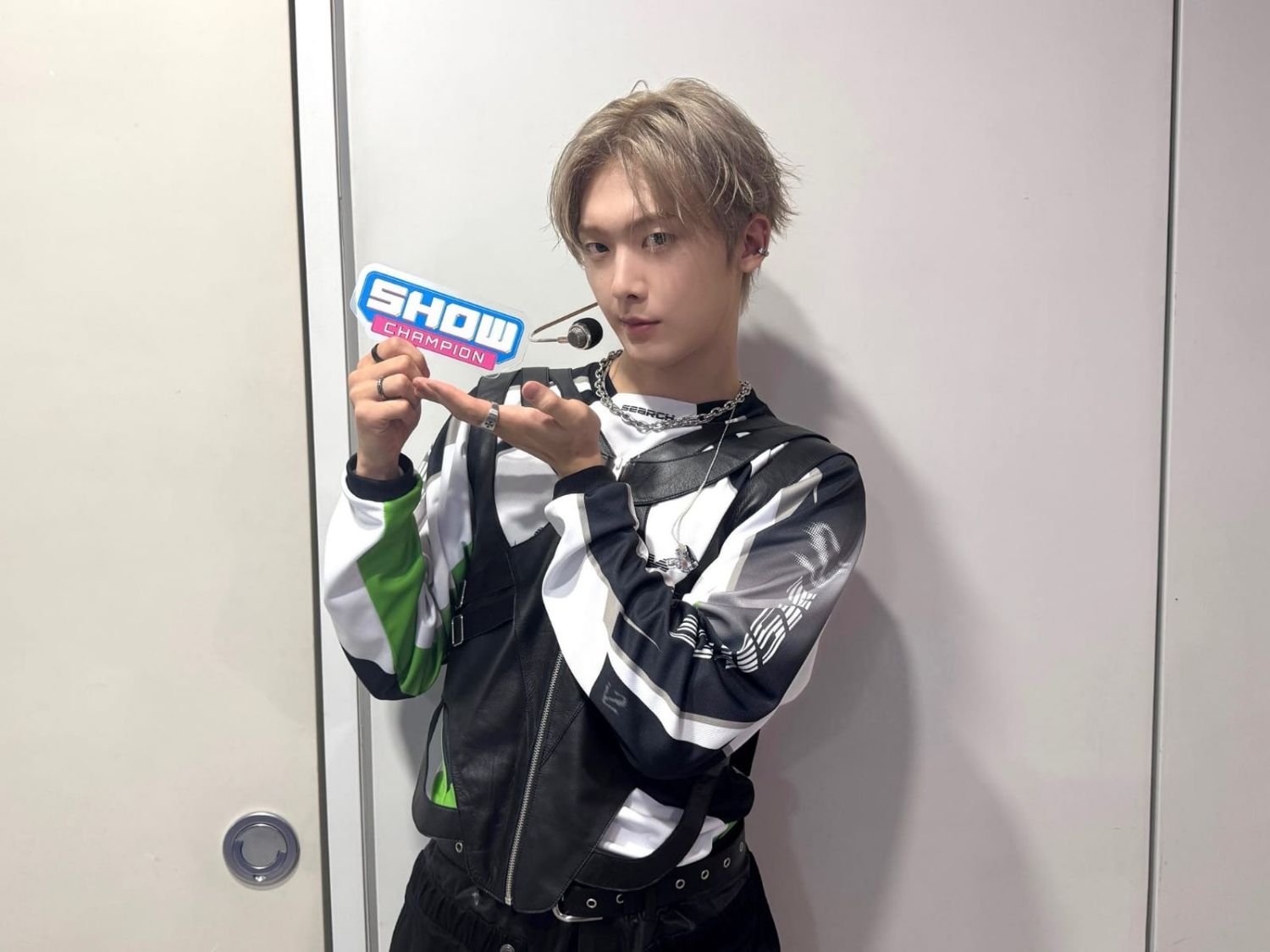 Behind-the-scenes cut of Sanha (ASTRO)