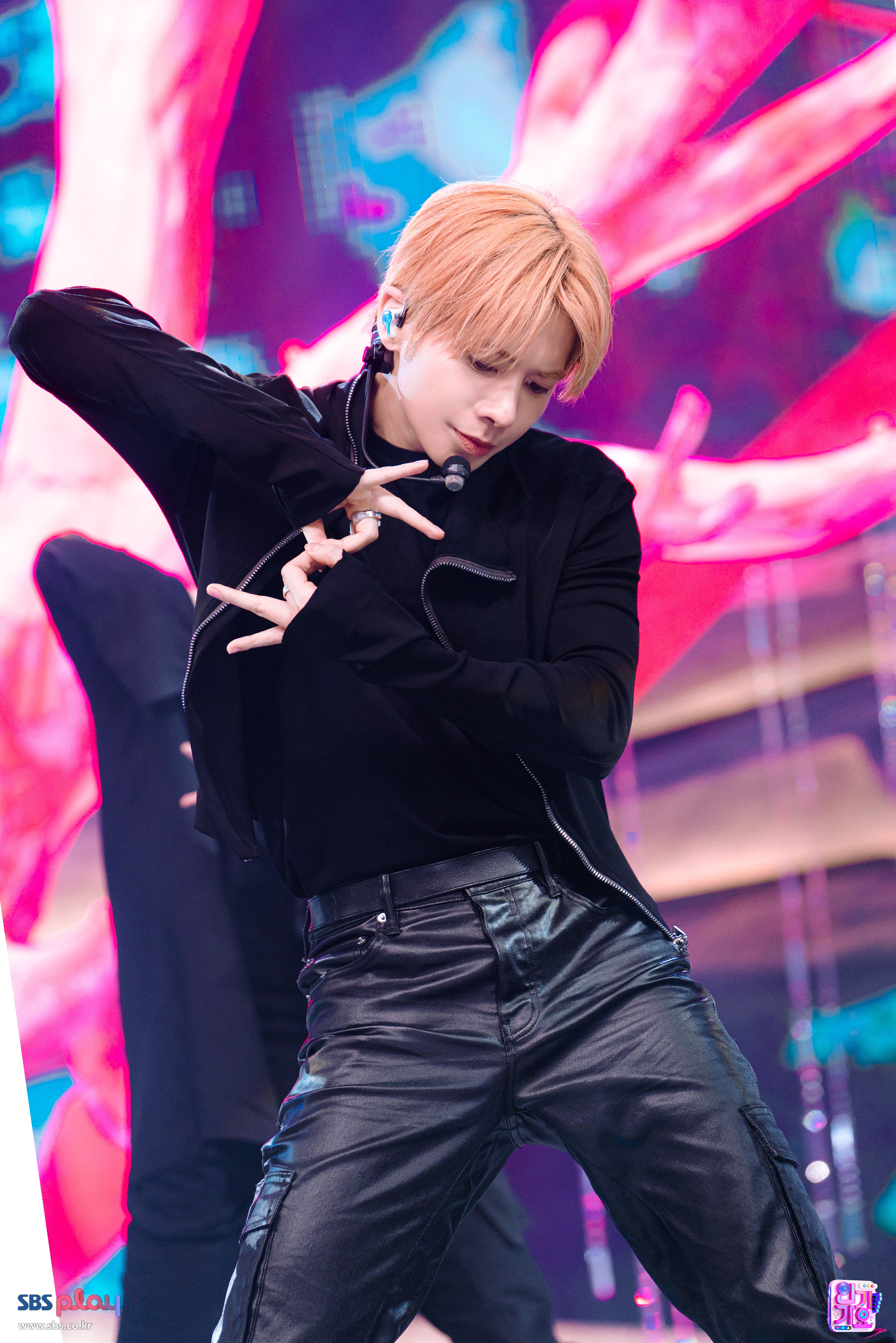 태현 (투모로우바이투게더) 최근 활동샷