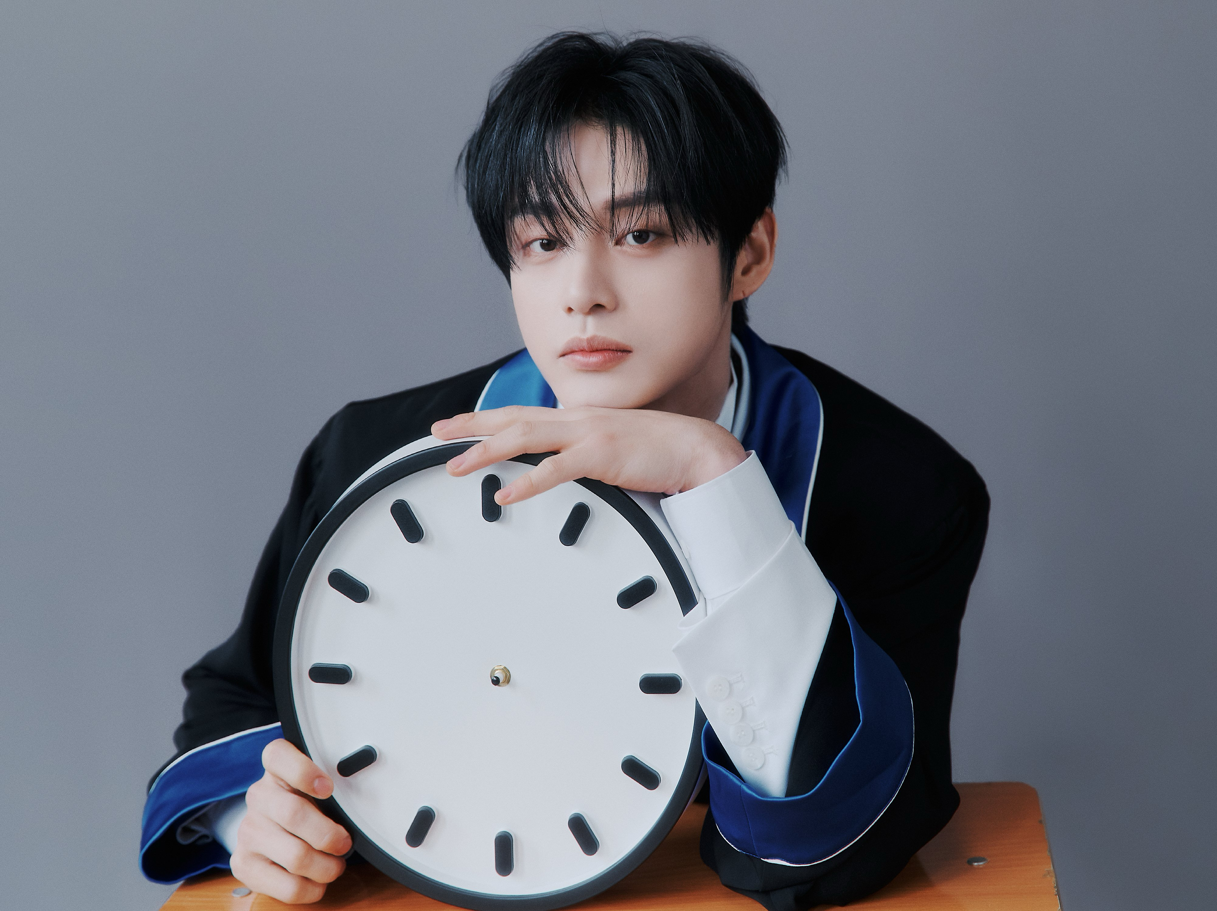 Recent activity shot of Kim Jiwoong (ZEROBASEONE)