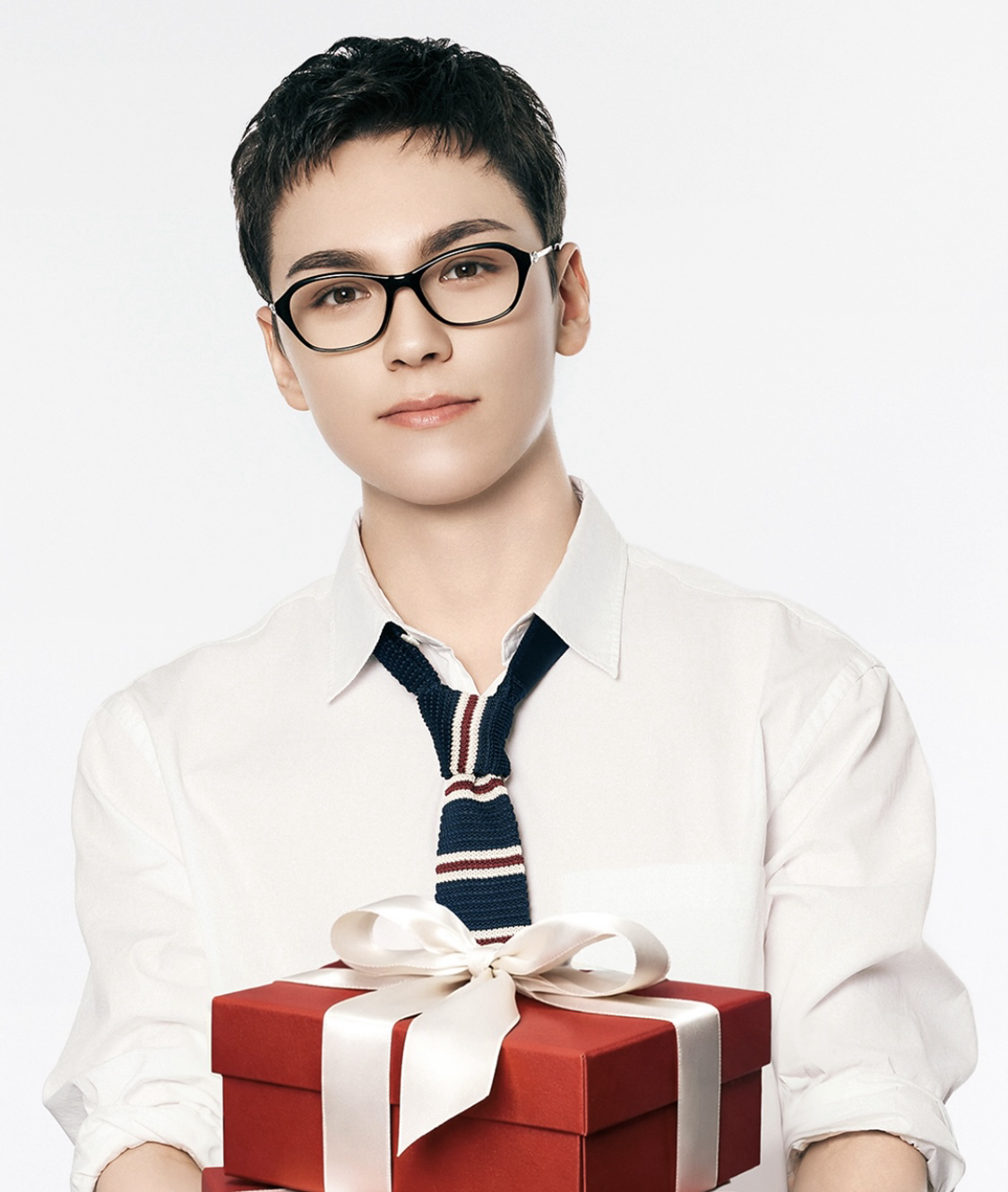 Recent activity shot of Vernon (SEVENTEEN)