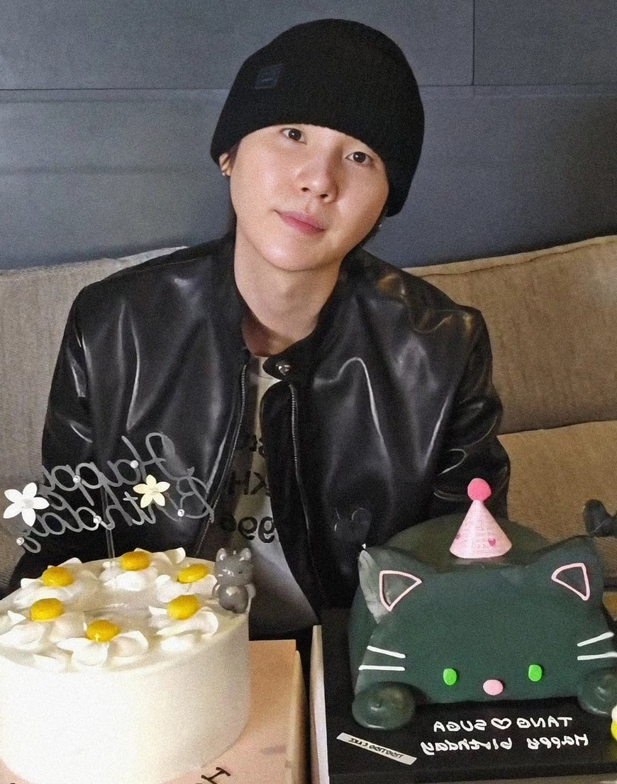 SUGA (BTS)の舞台裏ショット