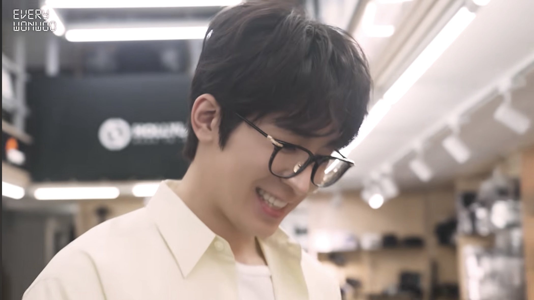 Behind-the-scenes cut of Wonwoo (SEVENTEEN)