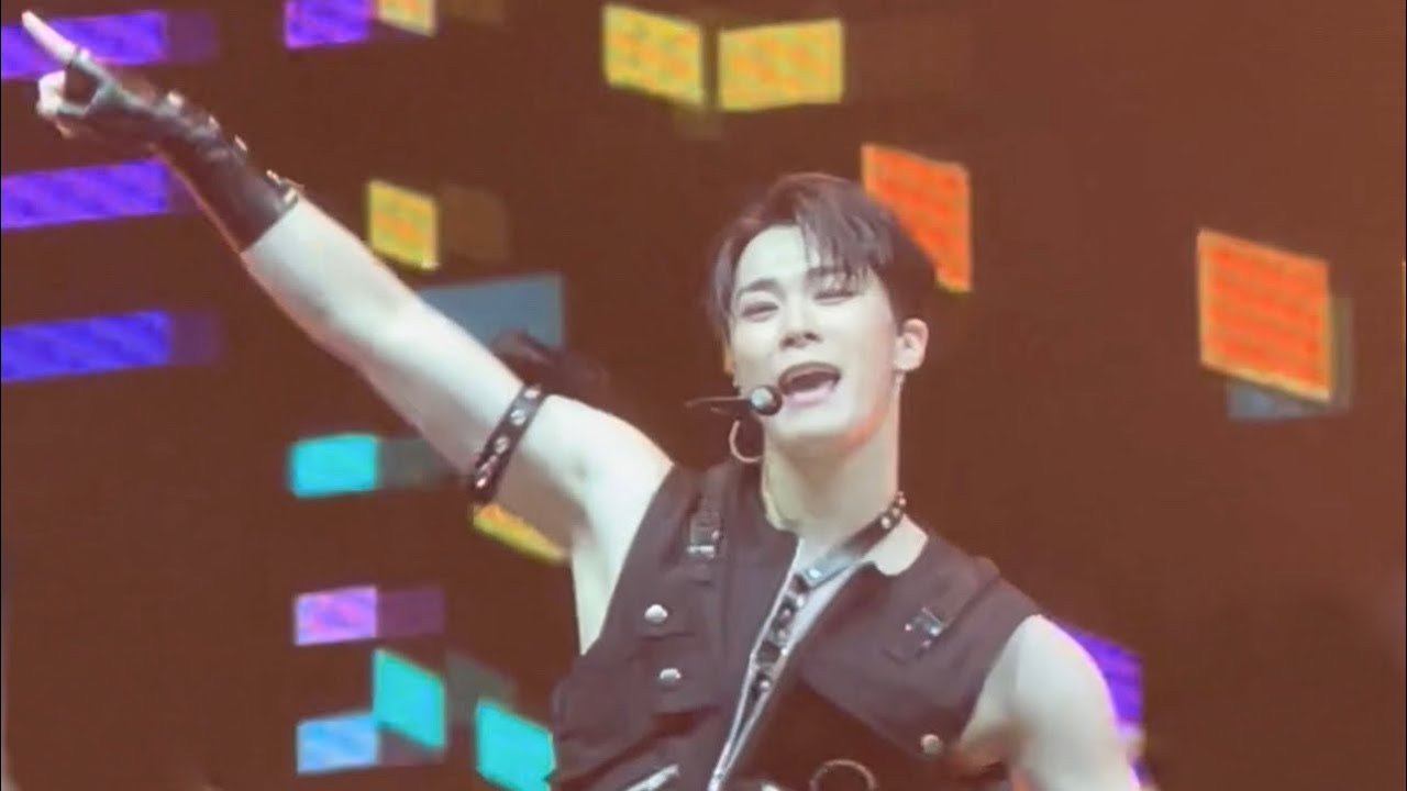 Behind-the-scenes cut of Moonbin (ASTRO)