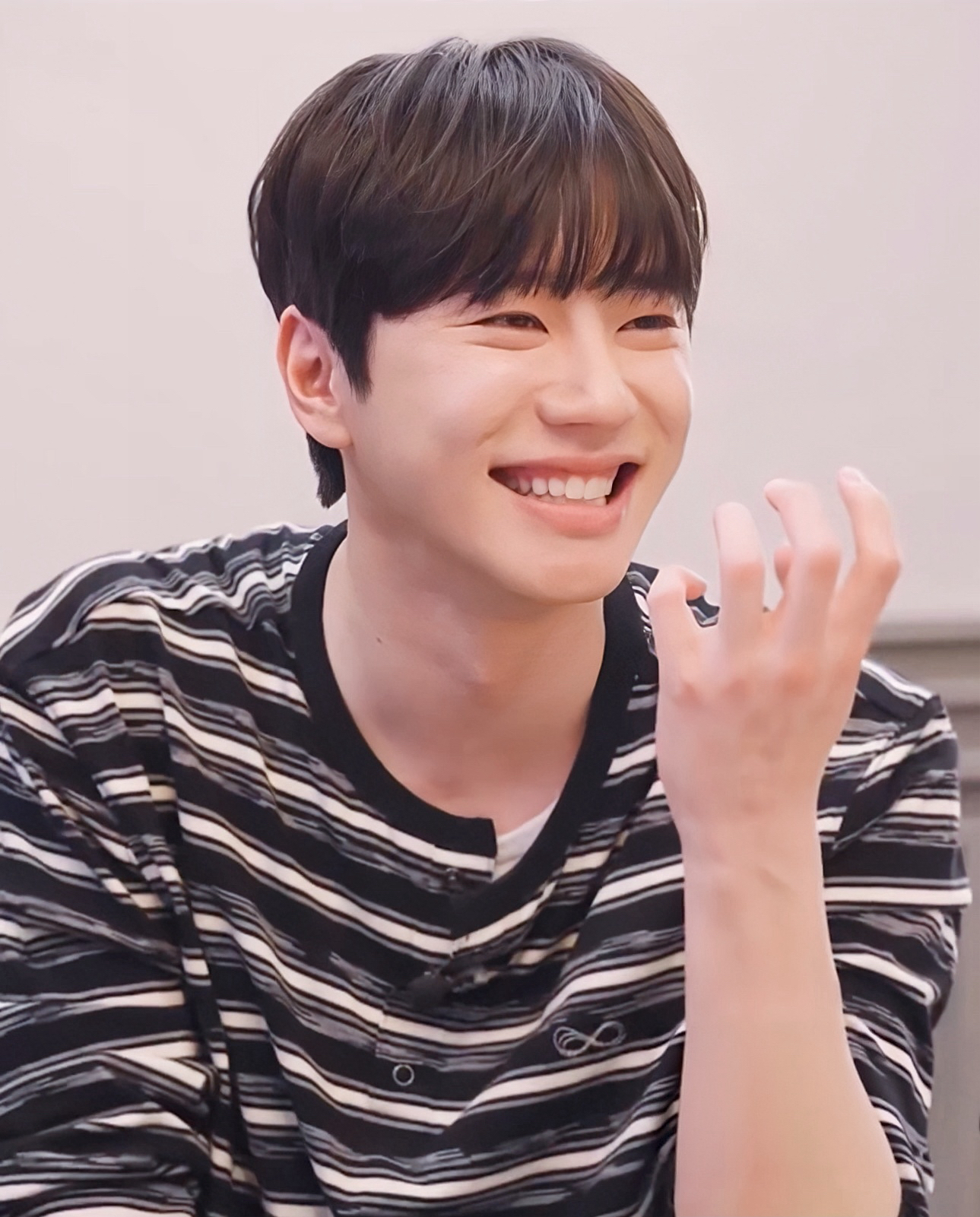 Recent activity shot of Lee Junyoung