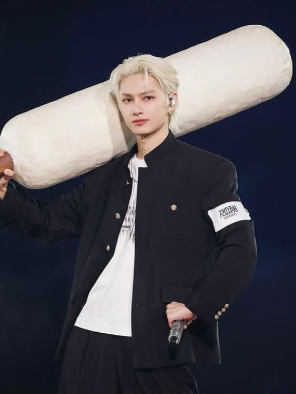 Jun (SEVENTEEN)的幕後花絮