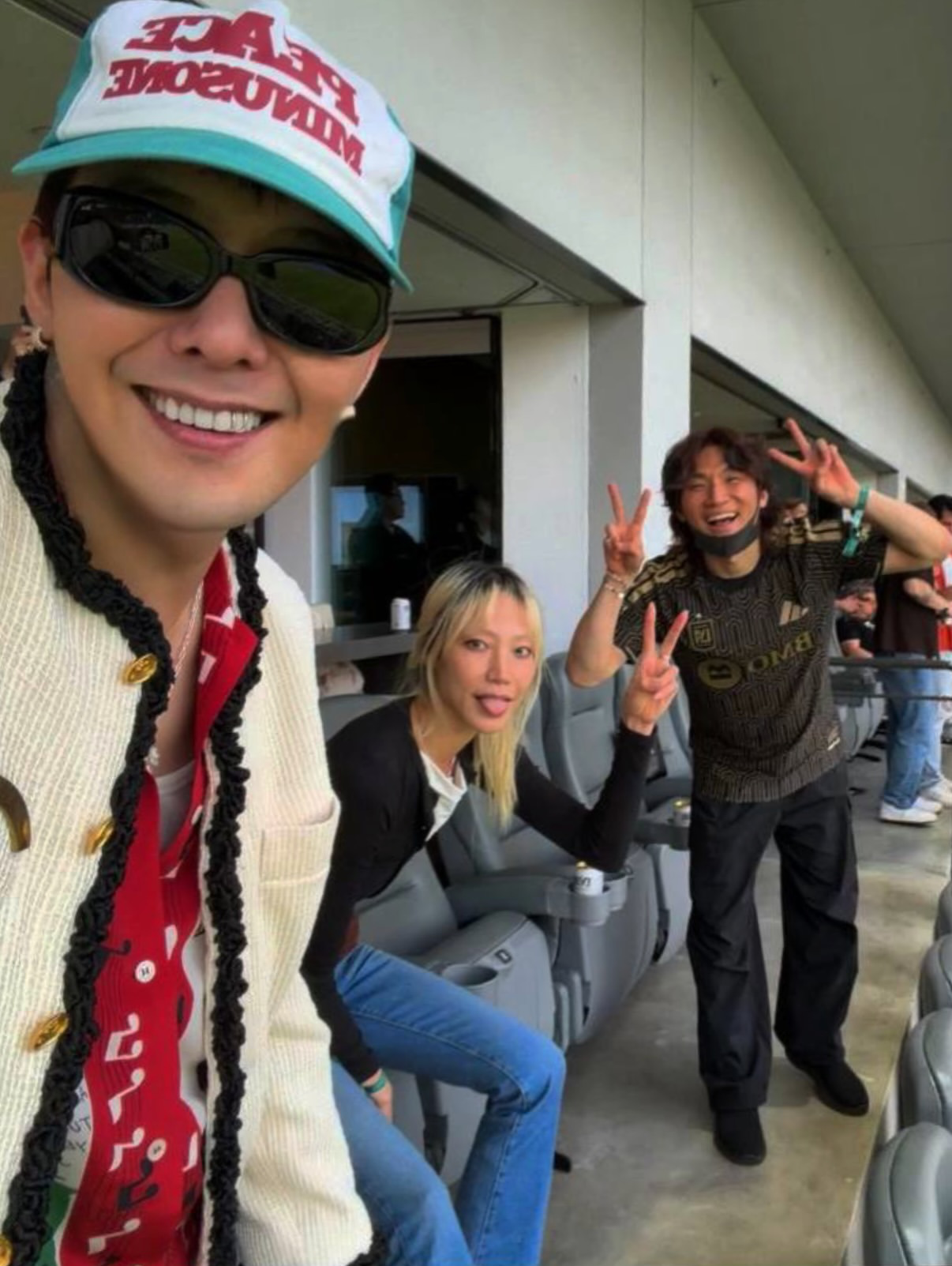 G-DRAGON (BIGBANG)の舞台裏ショット