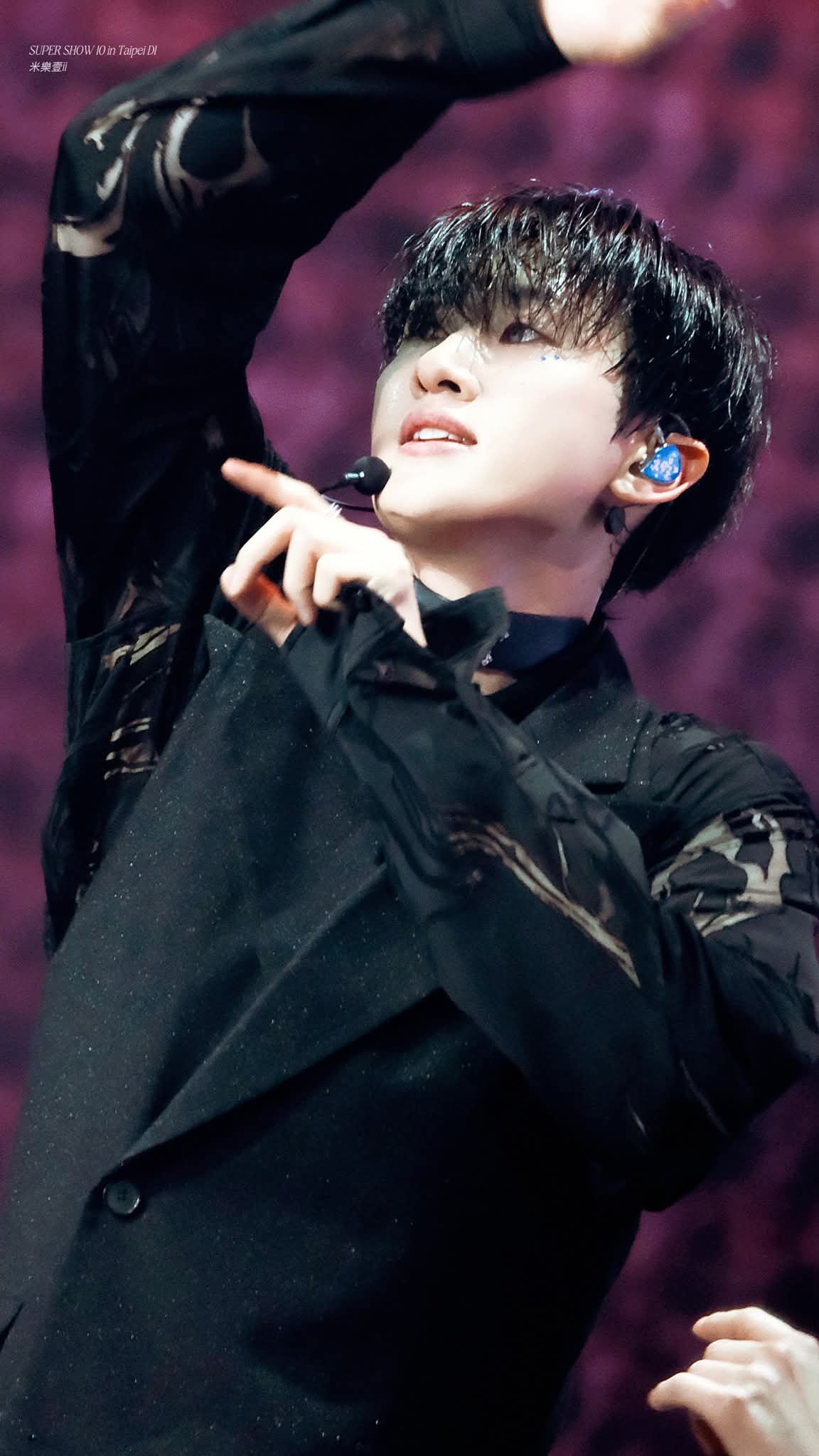 A moment captured by Eunhyuk (Super Junior)'s fan