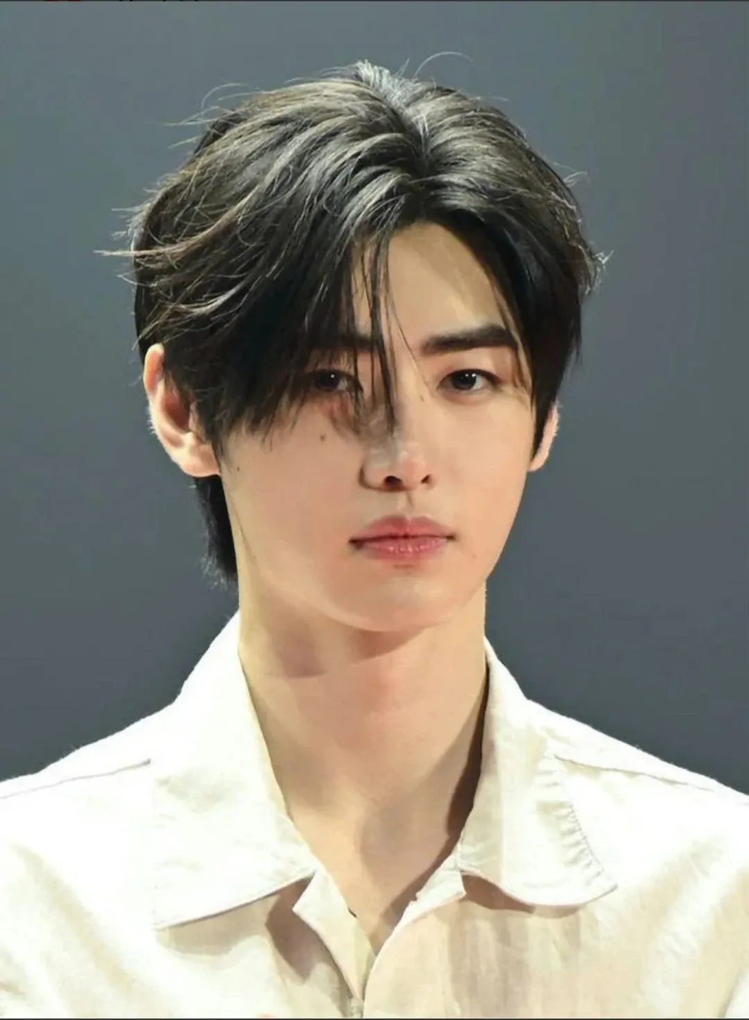 Recent activity shot of Sunghoon (ENHYPEN)