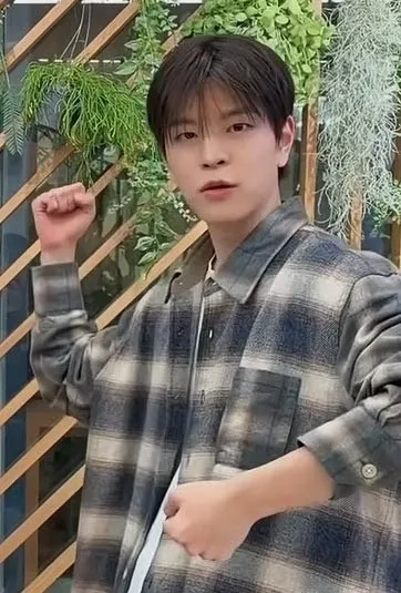 A moment captured by Seungmin (Stray Kids)'s fan