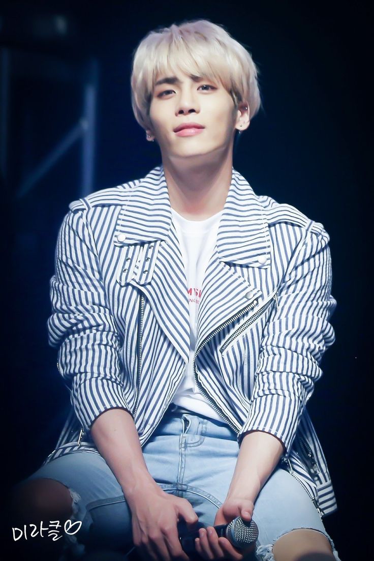 Recent activity shot of Jonghyun (SHINee)