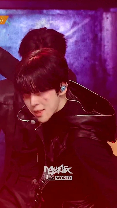 Fandom-recommended wallpaper image of ATEEZ