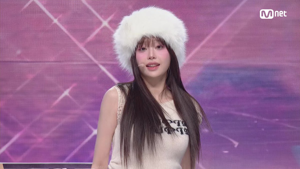 Latest photo of Chuu