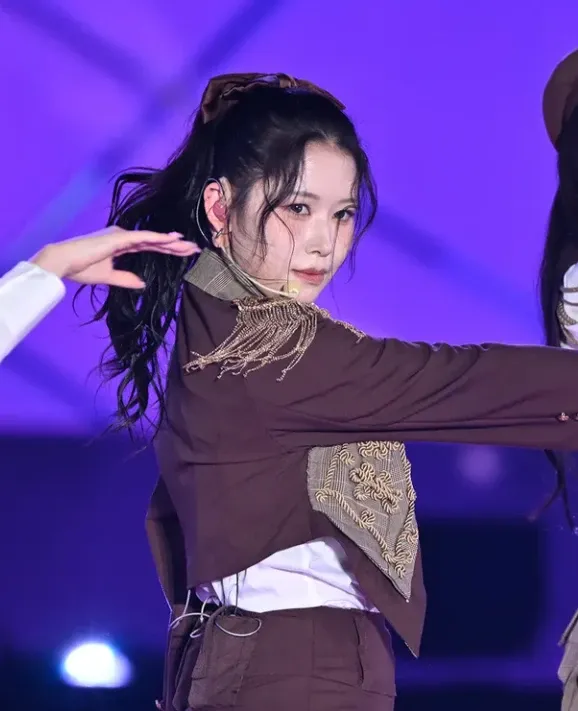 Recent activity shot of Kasahara Momona (ME:I)