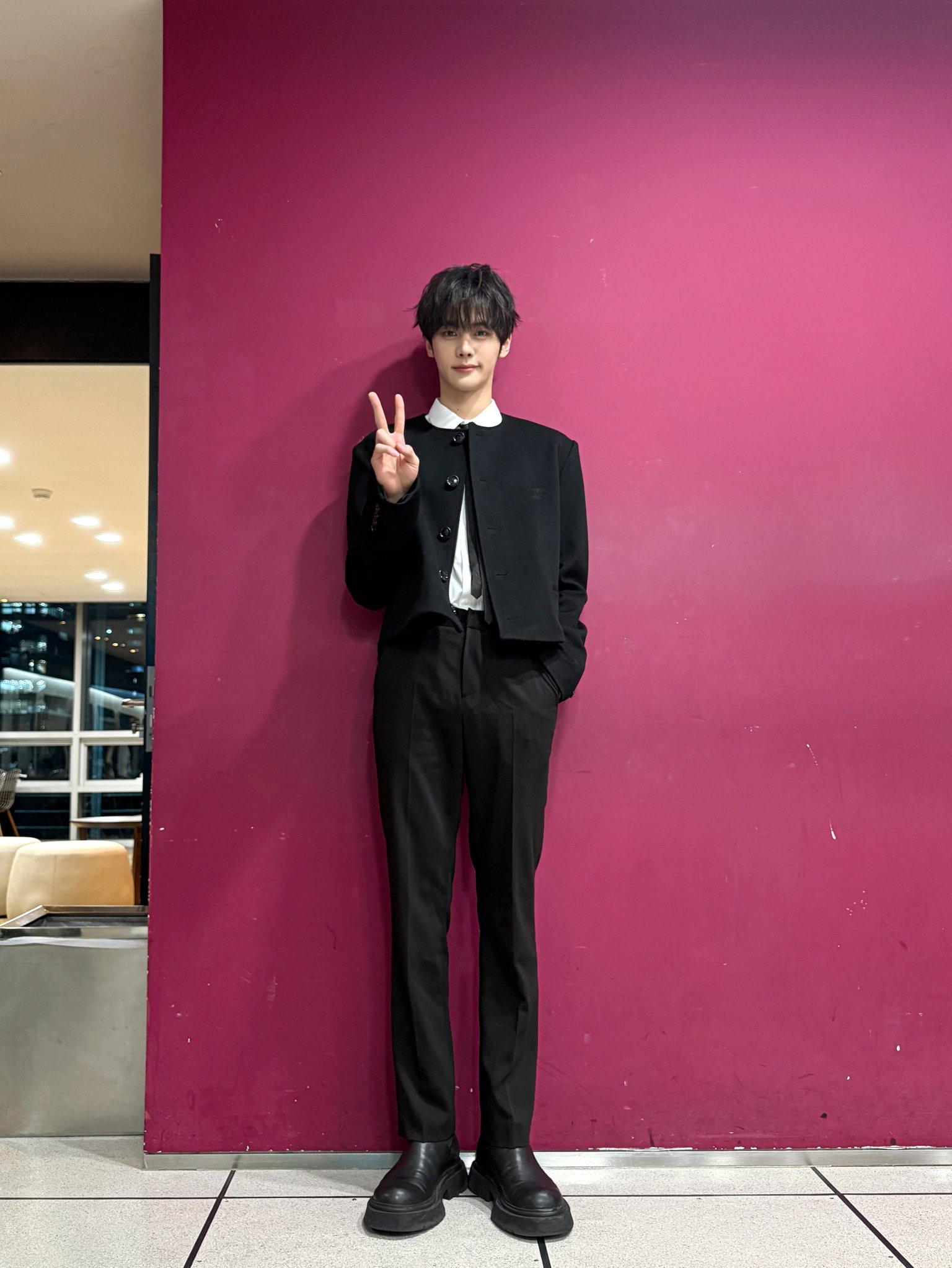 Recent activity shot of Kim Gyuvin (ZEROBASEONE)