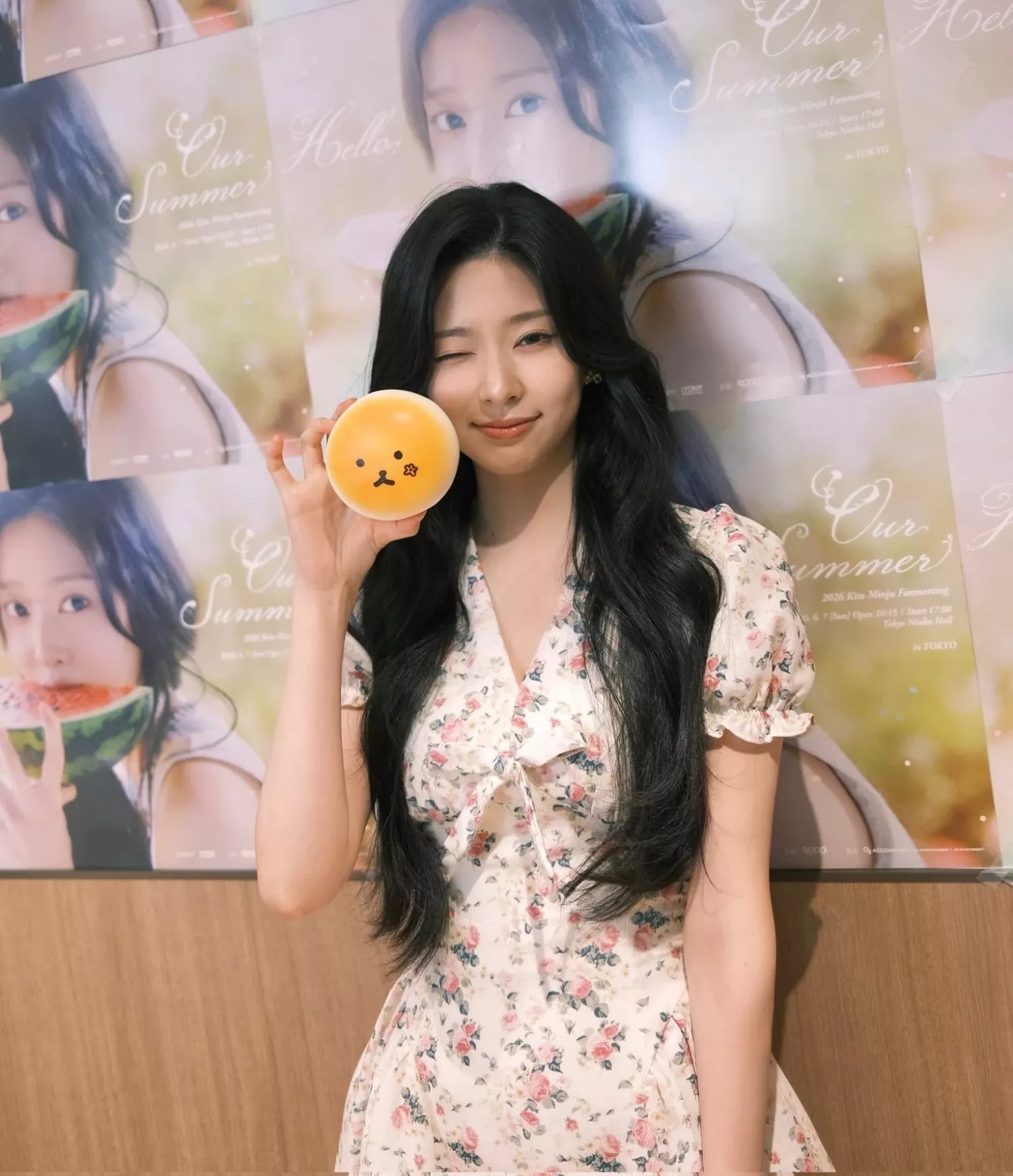 Behind-the-scenes cut of Kim Minju