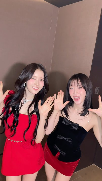 Behind-the-scenes cut of STAYC