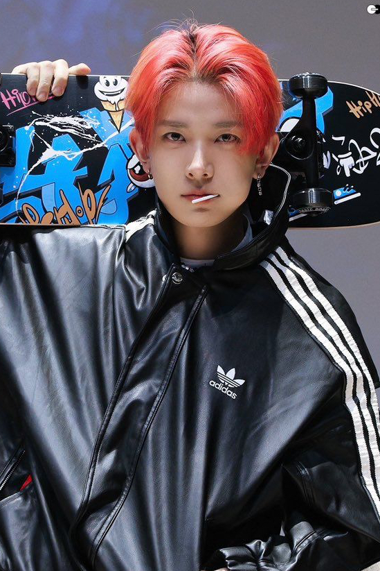 Latest photo of Heeseung